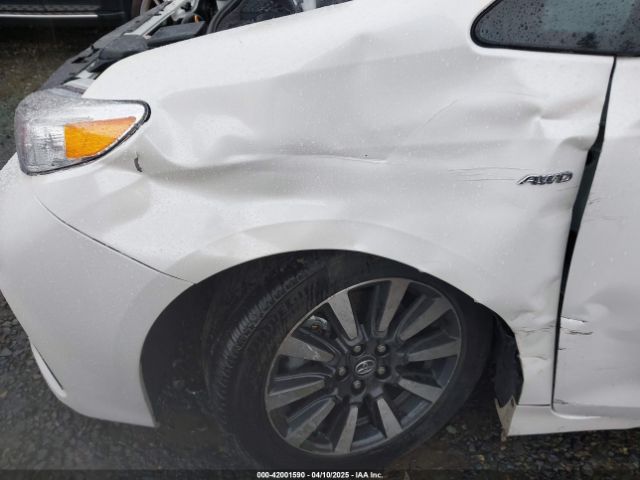 5TDDZ3DC0JS201425 Toyota Sienna Xle 7 Passenger