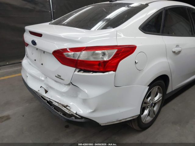 1FADP3F22EL437727 Ford FOCUS SE