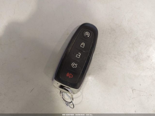 1FMCU9J99JUB12935 Ford Escape Titanium