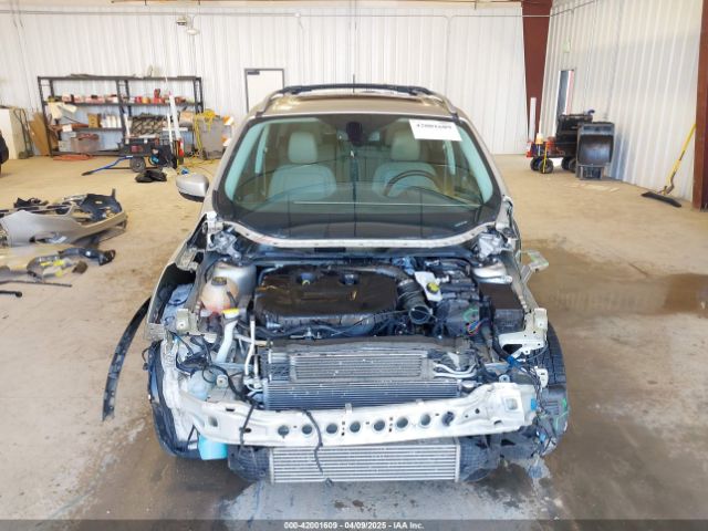 1FMCU9J99JUB12935 Ford Escape Titanium