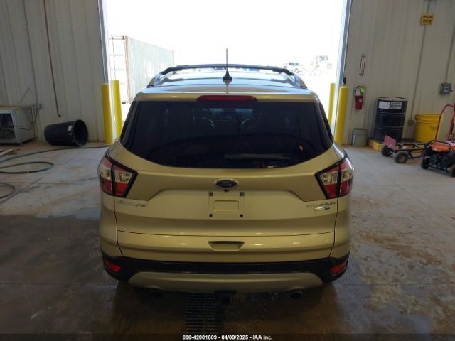 1FMCU9J99JUB12935 Ford Escape Titanium