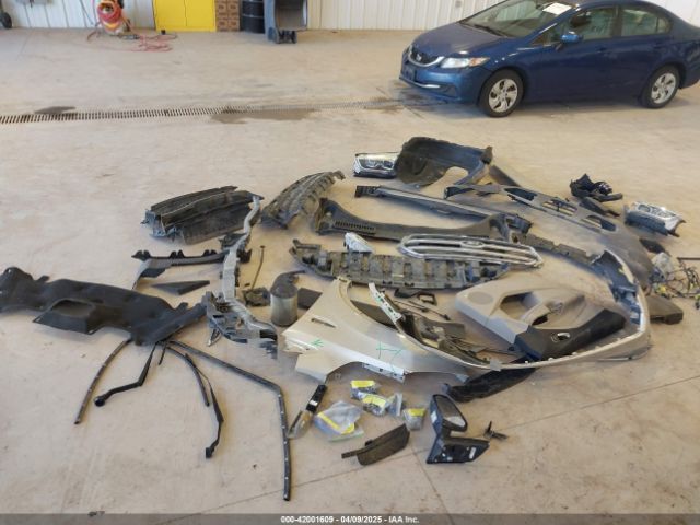 1FMCU9J99JUB12935 Ford Escape Titanium