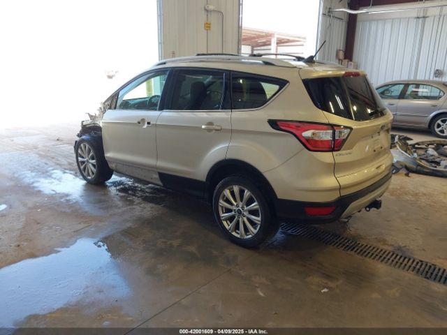 1FMCU9J99JUB12935 Ford Escape Titanium