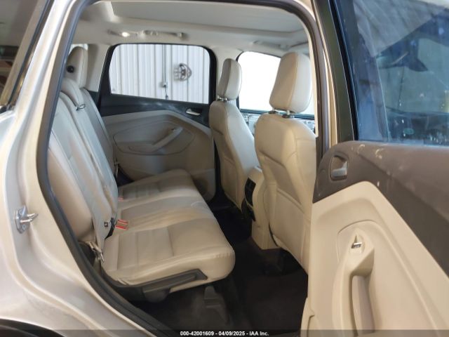 1FMCU9J99JUB12935 Ford Escape Titanium