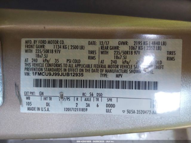 1FMCU9J99JUB12935 Ford Escape Titanium
