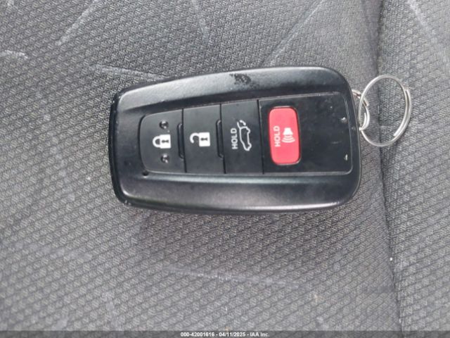 4T3RWRFV9NU076865 Toyota Rav4 Hybrid Xle