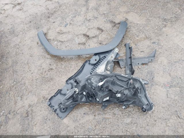 4T3RWRFV9NU076865 Toyota Rav4 Hybrid Xle