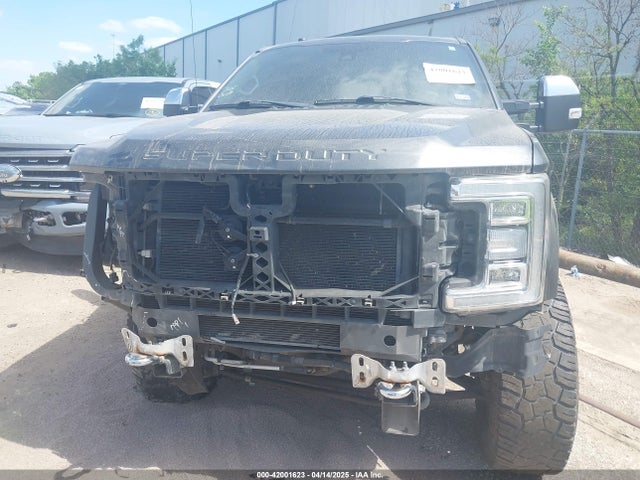 1FT7W2BT0JEC89174 Ford F-250 Platinum