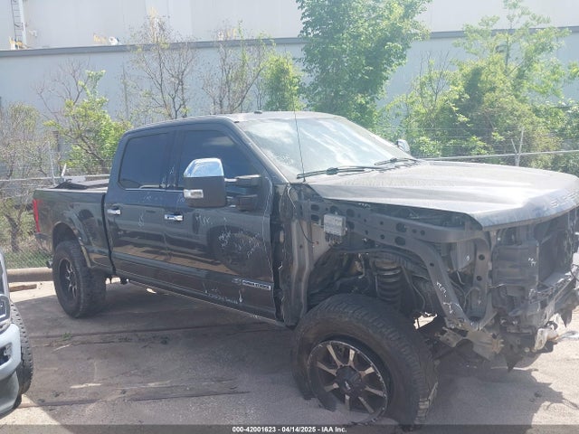1FT7W2BT0JEC89174 Ford F-250 Platinum