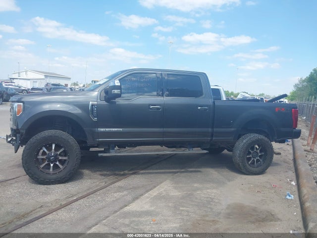 1FT7W2BT0JEC89174 Ford F-250 Platinum