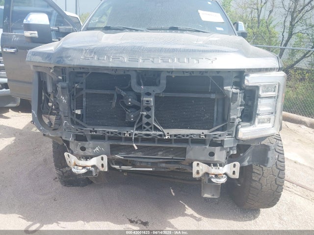 1FT7W2BT0JEC89174 Ford F-250 Platinum