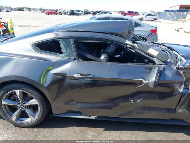 Ford Mustang V6 2015 1FA6P8AM6F5430901 Image 18