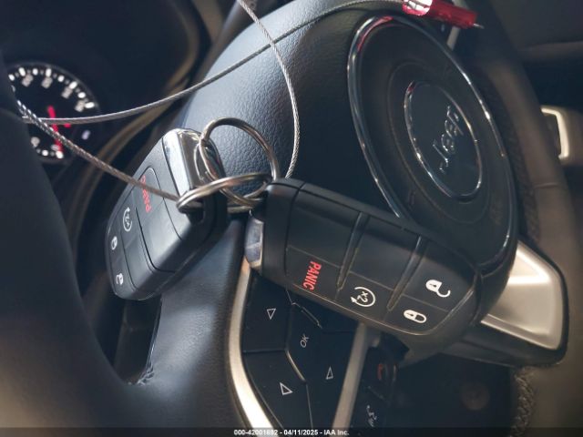 ZACCJBBB0JPH14677 Jeep Renegade Latitude 4x4
