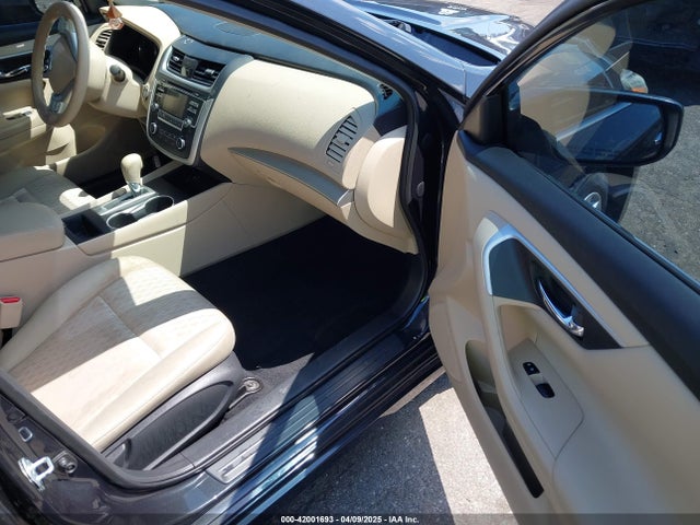 1N4AL3AP4HN316143 Nissan Altima 2.5 S