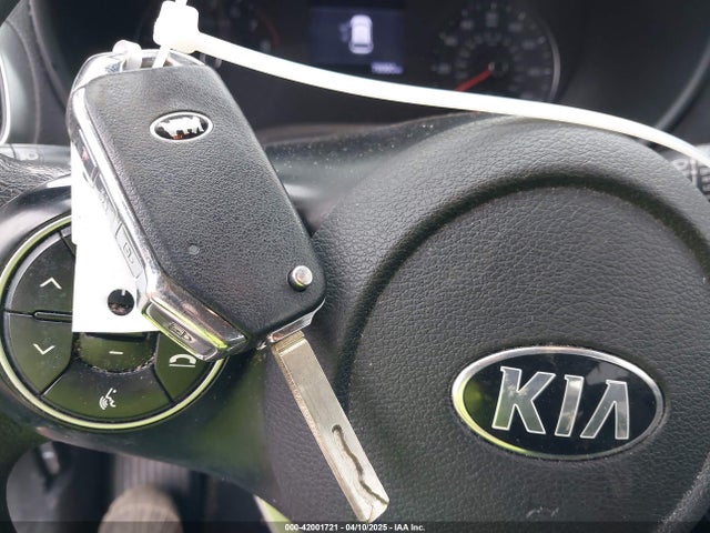 KNDJ23AUXM7789160 KIA SOUL LX