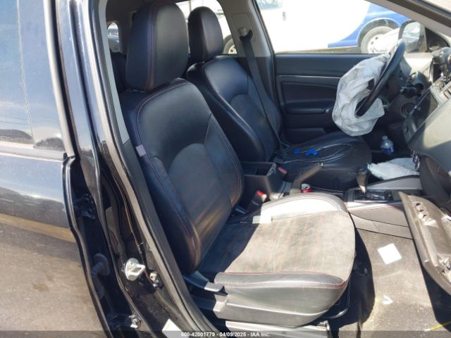 JA4AP3AW5JU014551 Mitsubishi Outlander Sport 2.4 Se