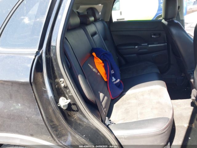 JA4AP3AW5JU014551 Mitsubishi Outlander Sport 2.4 Se