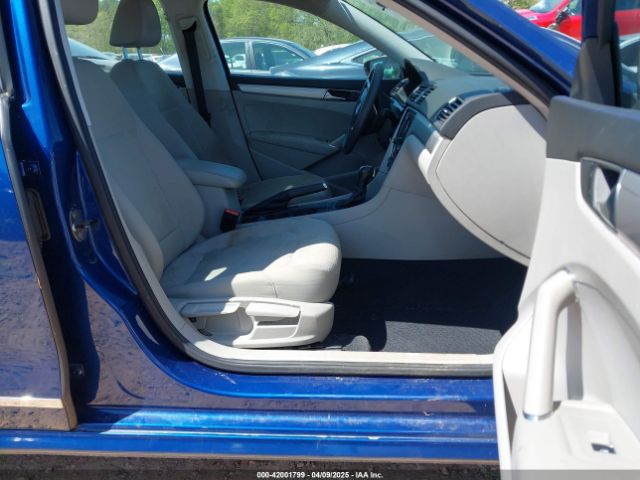 1VWAT7A36GC048458 Volkswagen Passat 1.8t S