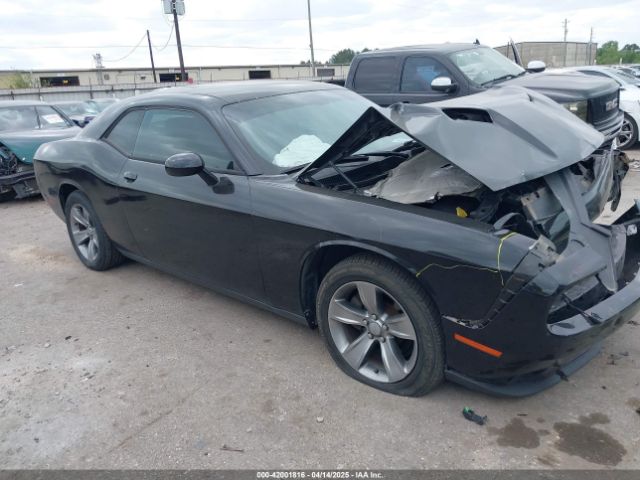 2C3CDZAG1FH700832 Dodge Challenger Sxt