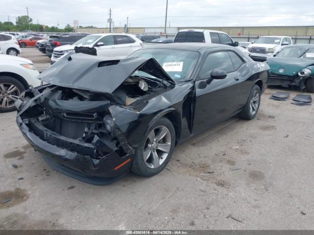 2C3CDZAG1FH700832 Dodge Challenger Sxt