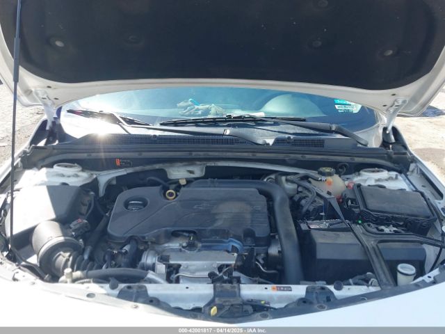 1G1ZD5ST1JF142770 Chevrolet MALIBU LT