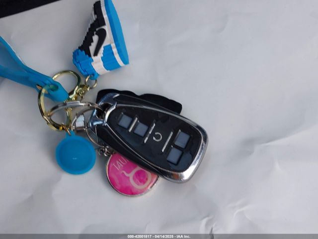 1G1ZD5ST1JF142770 Chevrolet MALIBU LT
