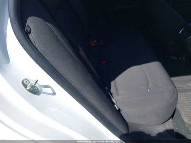 1G1ZD5ST1JF142770 Chevrolet MALIBU LT