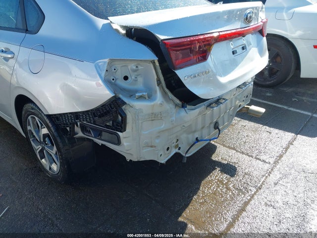 3KPF24AD9KE004748 KIA Forte Lxs