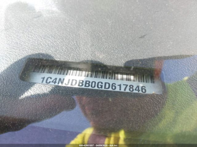 1C4NJDBB0GD617846 Jeep Compass Sport