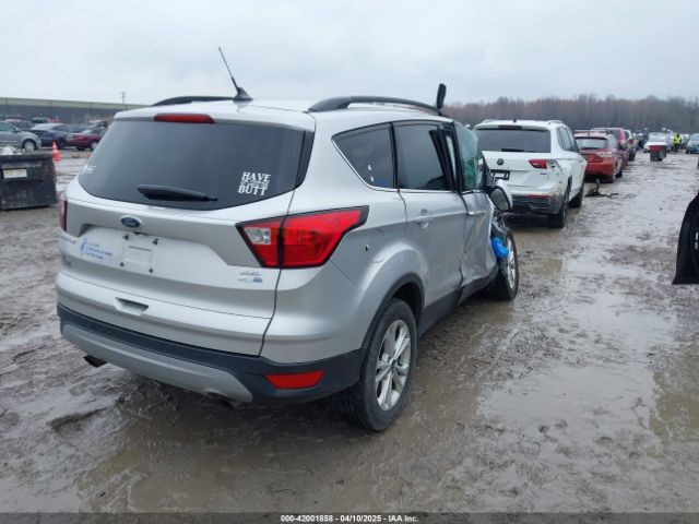 1FMCU9HD7KUA65609 Ford ESCAPE SEL