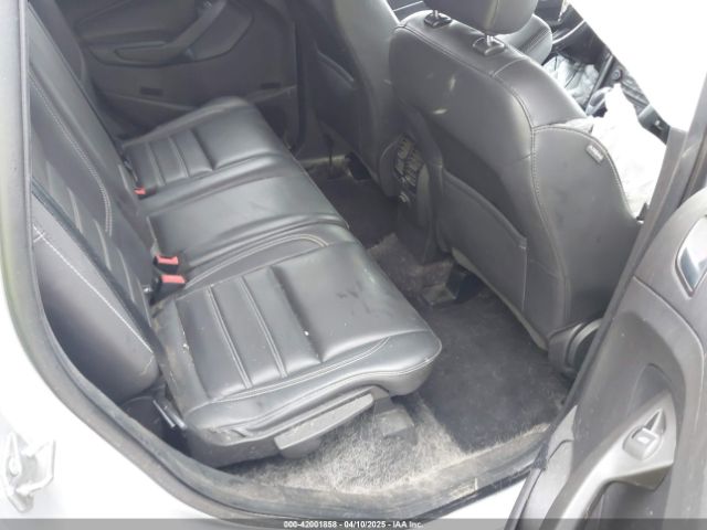 1FMCU9HD7KUA65609 Ford ESCAPE SEL