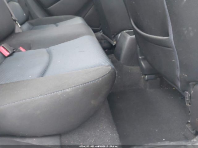 3MYDLBYV2HY156094 Toyota YARIS IA