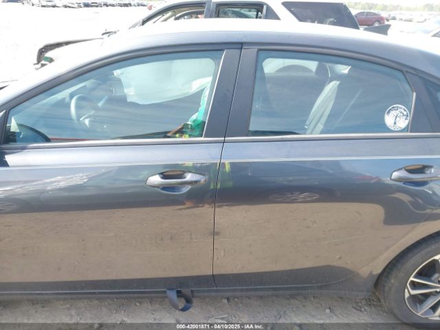 3KPF24AD8RE709311 KIA Forte Lxs