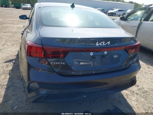 3KPF24AD8RE709311 KIA Forte Lxs