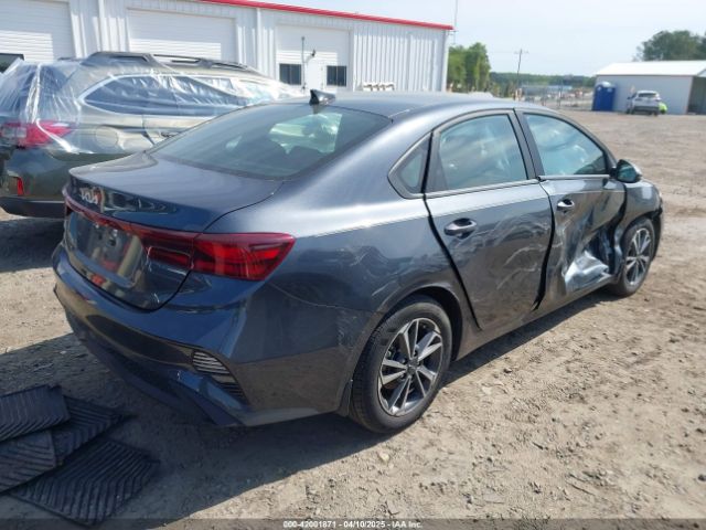 3KPF24AD8RE709311 KIA Forte Lxs