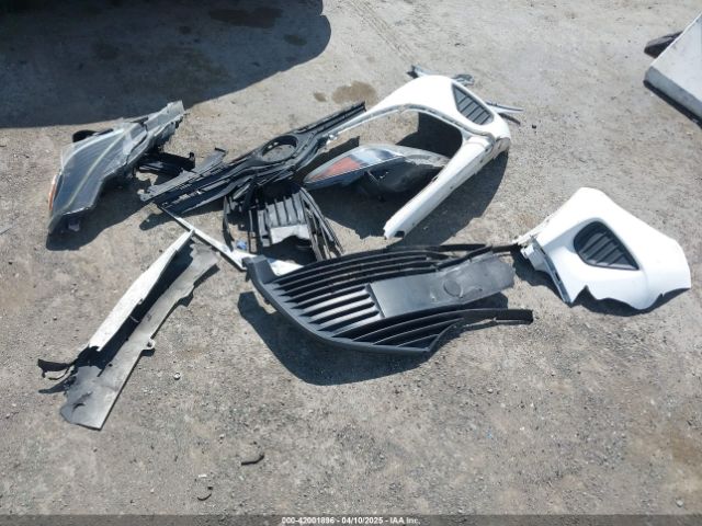 VNKKTUD30HA076682 Toyota YARIS L