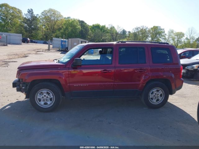 1C4NJPBB8HD103682 Jeep Patriot Sport Fwd