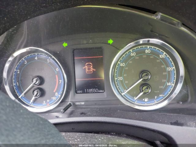 2T1BURHE7HC933798 Toyota COROLLA LE