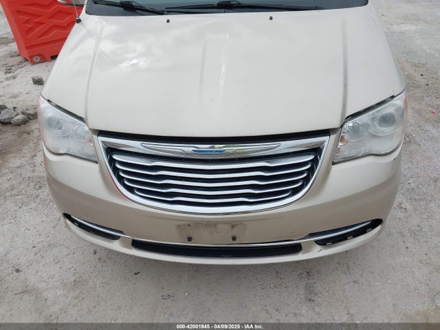 2C4RC1GG1FR528197 Chrysler Town & Country Limited Platinum