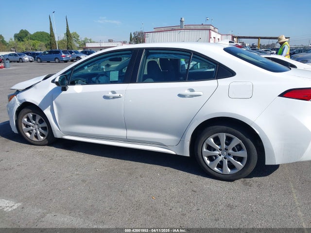 5YFEPRAE4LP012856 Toyota COROLLA LE