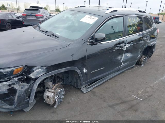 1C4PJLLB7KD129696 Jeep Cherokee Latitude Plus Fwd