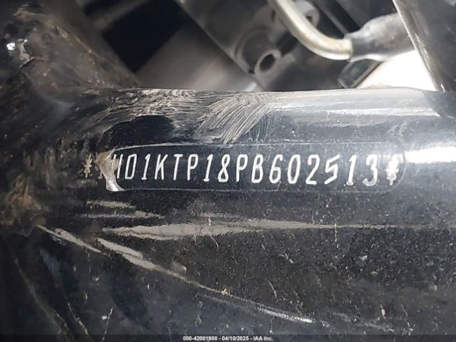 2023 HARLEY-DAVIDSON FLTRXS 1HD1KTP18PB602513 Photo 9