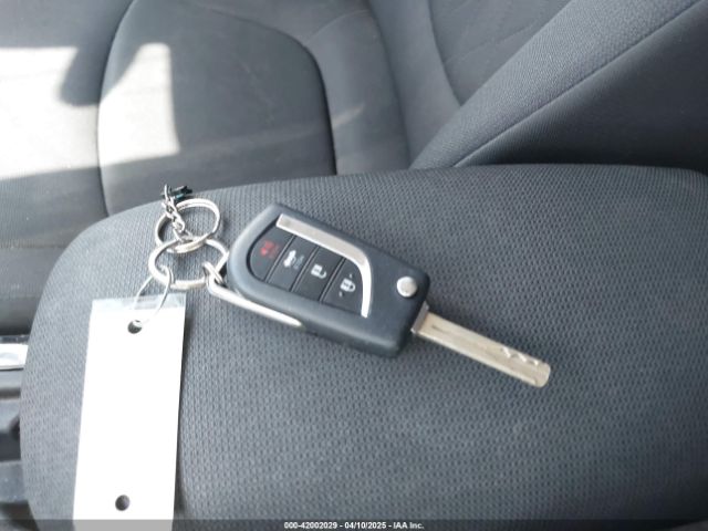 JTDEPMAEXN3031636 Toyota COROLLA LE