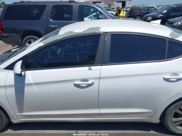 5NPD84LF4HH043031 Hyundai ELANTRA SE