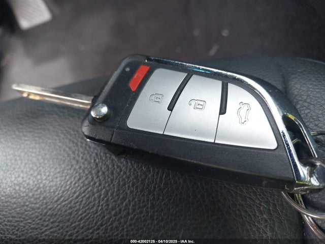 4T1B11HK0JU147619 Toyota CAMRY SE