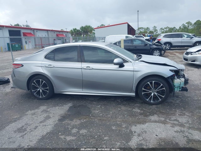 4T1B11HK0JU147619 Toyota CAMRY SE