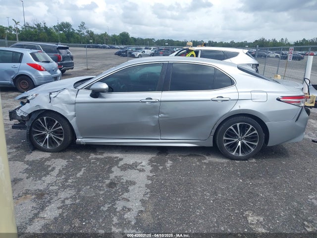 4T1B11HK0JU147619 Toyota CAMRY SE