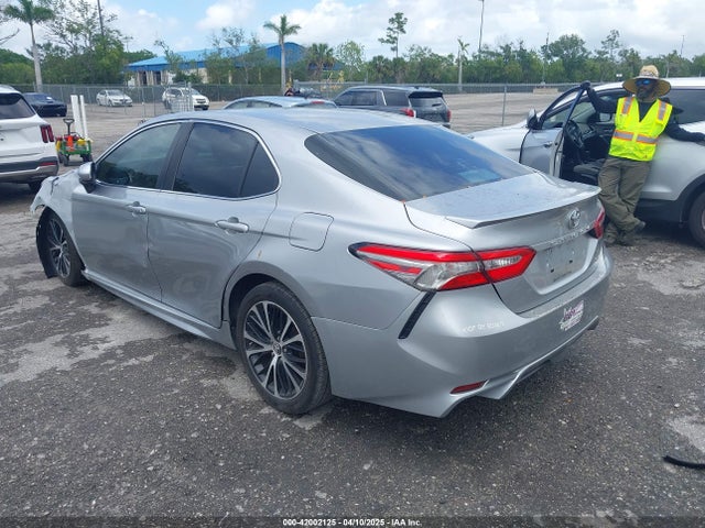 4T1B11HK0JU147619 Toyota CAMRY SE