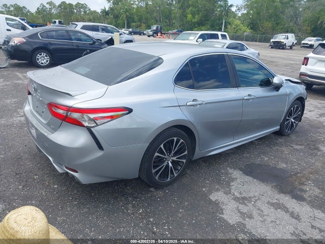 4T1B11HK0JU147619 Toyota CAMRY SE