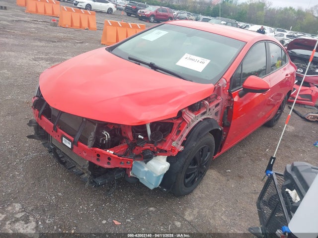 Chevrolet Cruze Ls Auto 2018 1G1BC5SM9J7247371 Image 2